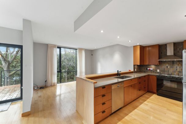 For Lease - 54 DOUGLAS Avenue, New Edinburgh - Lindenlea, Ontario - Photo 1