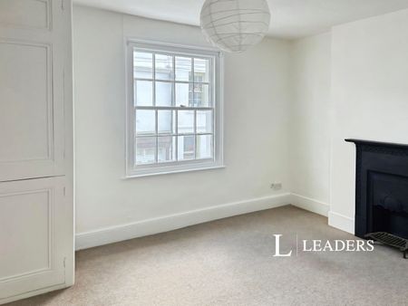 2 bedroom mid-terrace to rent Kemp Street, Brighton - Photo 3