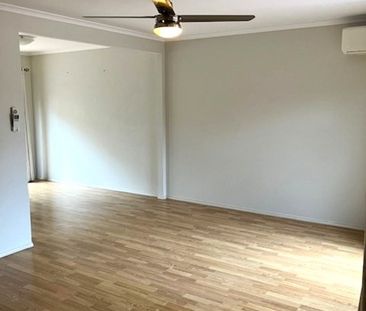 Charming Townhome with Garage and Addiitonal Car Spot - Photo 1