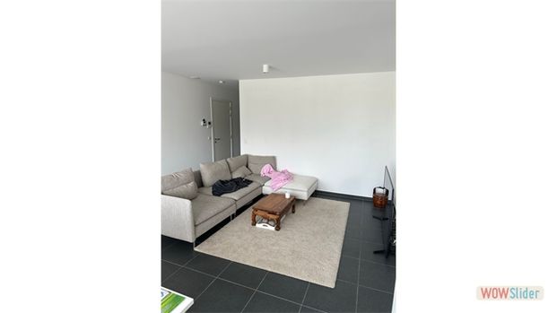Een mooi afgewerkt appartement met terras en garage - Foto 1