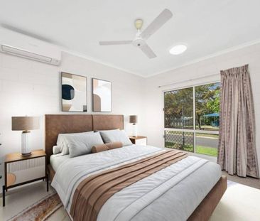 Low Maintenance and Airconditioned - Opposite Park - Top Location - Photo 1