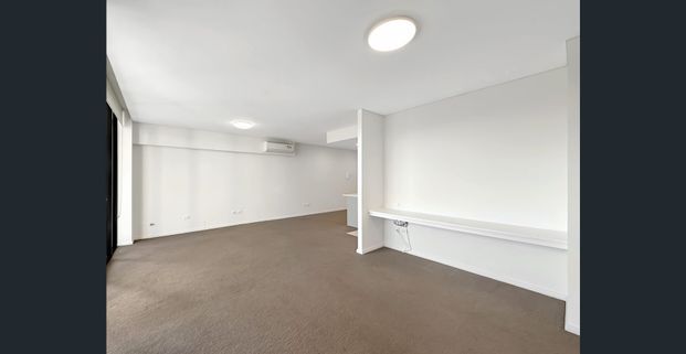 Modern 3-Bedroom Apartment in Kellyville - Photo 1