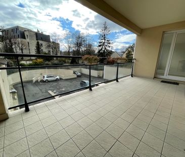 Location Appartement 4 pièces 80m² REIMS 51100 - Photo 4