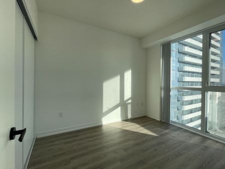For Lease - 8 Interchange Way Unit# 2910, Vaughan, Ontario - Photo 4