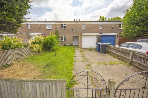 4 bedroom house to rent - Photo 1