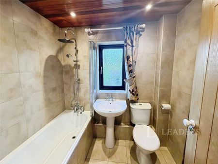 2 bedroom terraced house to rent - Photo 3