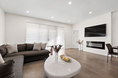 For Lease - 300 Richmond Street Unit# 23, Thorold, Ontario - Photo 4