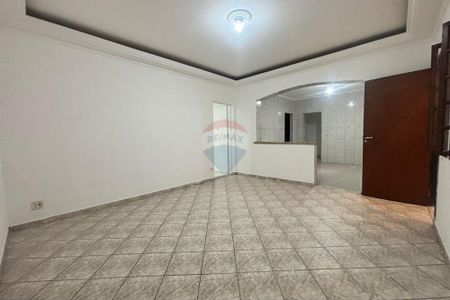 Casa ampla para locação no bairro Parque Nações Unidas - 2 dormitórios - Photo 2