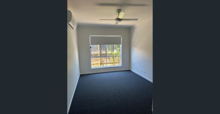 Modern & Stylish Newly Built Home in Bellbird Plac - Photo 2