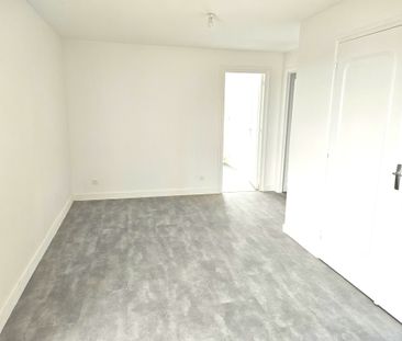 Location Appartement 2 pièces 42m² FEURS 42110 - Photo 2
