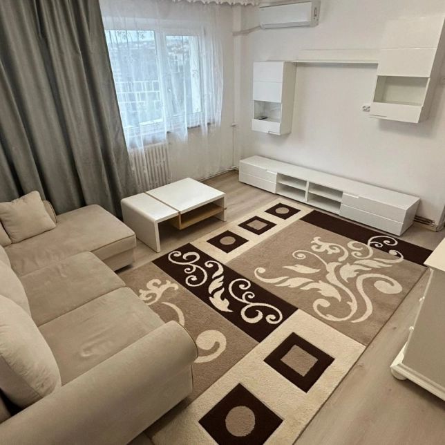 Centru apartament 56 mp, 2 camere, decomandat, de inchiriat, Palas Campus, Cod 161184 - Photo 1