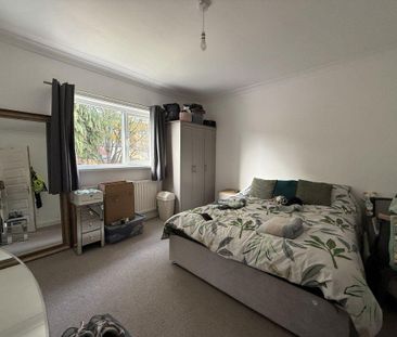 3 bedroom semi-detached house to rent - Photo 6