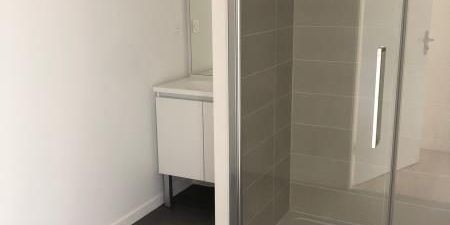 Location Appartement 2 pièces 46m² SECLIN 59113 - Photo 3