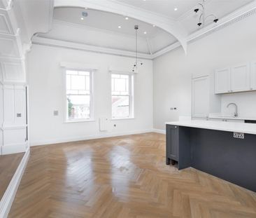 2 BED Apartment To rent - Photo 1