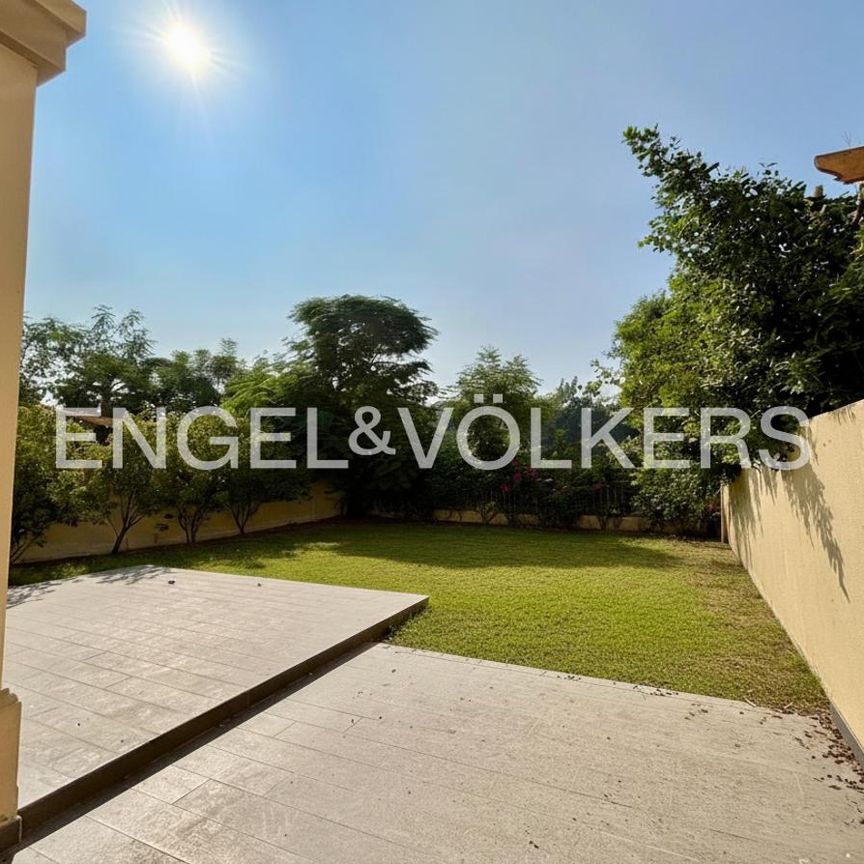 Available Now | Natural light | Type 3E - Photo 1