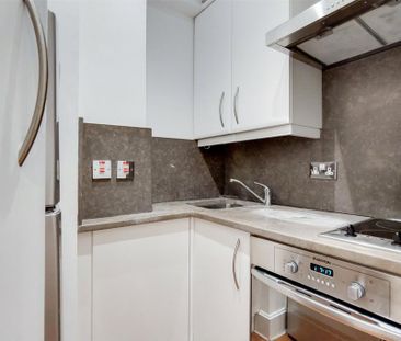 Studio to rent - Photo 5
