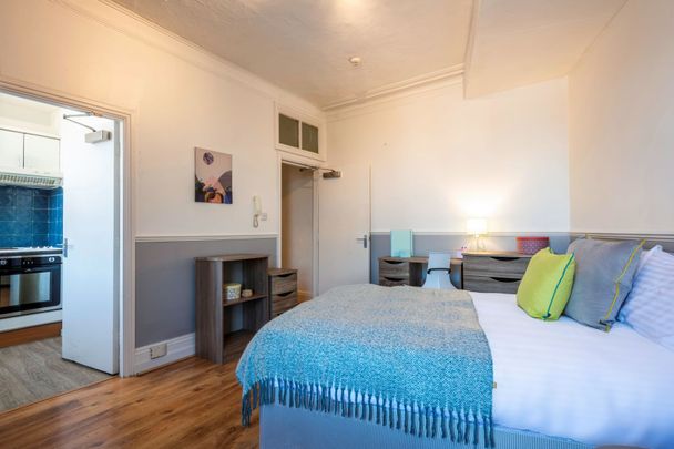 223 HYDE PARK ROAD Leeds - LS6 1AH - Photo 1