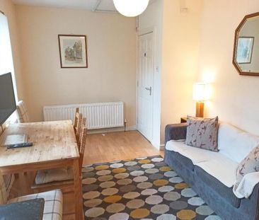 One Double Bedroom Available, 8 Cromwell Road, Belfast, BT7 1JW - Photo 3