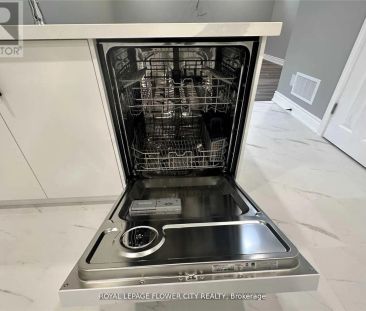 41 PAISLEY GREEN AVENUE - Photo 4