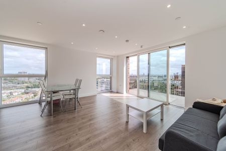 Bright and spacious apartment to let at Water view house - Photo 2