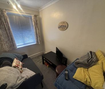 4 bedroom house to rent - Photo 1