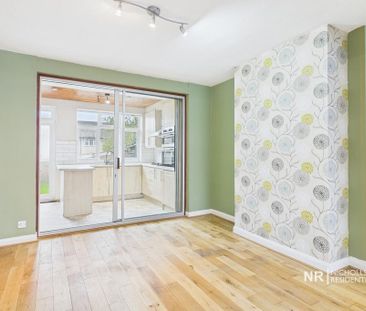 3 bedroom semi-detached house to rent - Photo 2