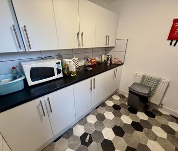 House share to rent - Photo 5