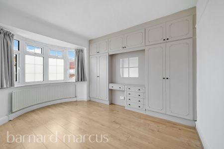 Baker Lane, MITCHAM - Photo 3