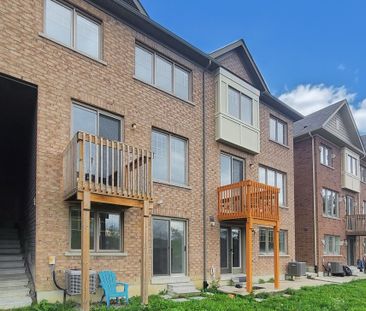 For Lease - 74 Davenfield Circle, Brampton, Ontario - Photo 4