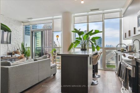 169 Fort york Boulevard #PH - 08 - Photo 4