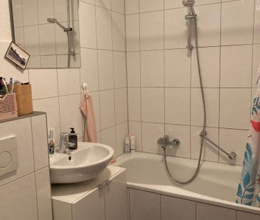 *** Schöne Altbauwohnung im beliebten Luisenhof sucht neuen Mieter *** - Photo 1