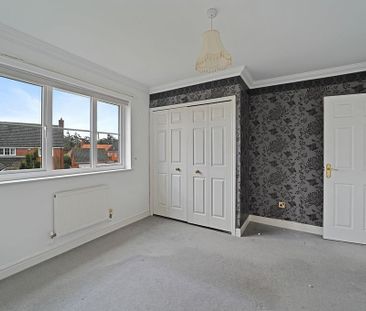 4 bedroom detached house to rent - Photo 4