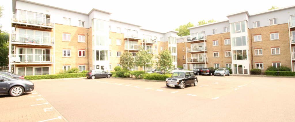 2 bedroom apartment to rent 2 bedroom apartment - New Bedford Road - Parking - Primrose Close - Photo 1