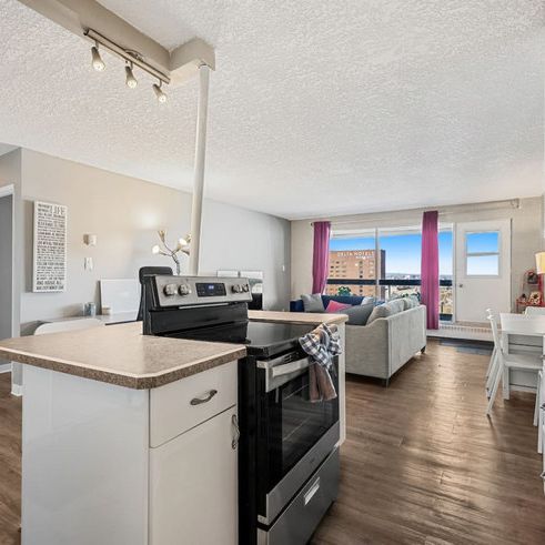 6 Avenue Southeast - Photo 1