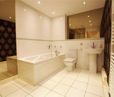 2 bedroom flat to rent - Photo 6