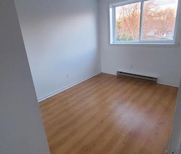 Place Mercier | Appartement 4 1/2 Neuf à Louer | 2 bedrooms for Ren... - Photo 3