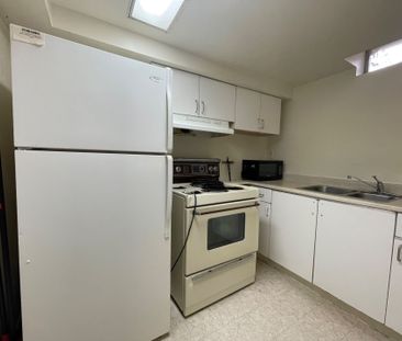 For Lease - 90 Crittenden Square Unit# Bsmt, Toronto, Ontario - Photo 5