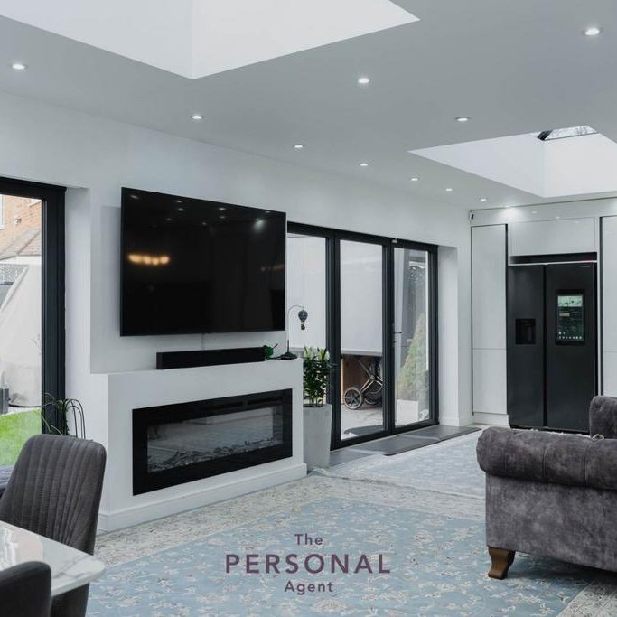 4 bedroom detached house to rent - Photo 1