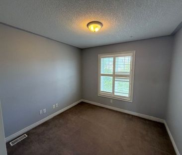 For Lease - 758 Grand Banks Drive, Waterloo, Ontario - Photo 5