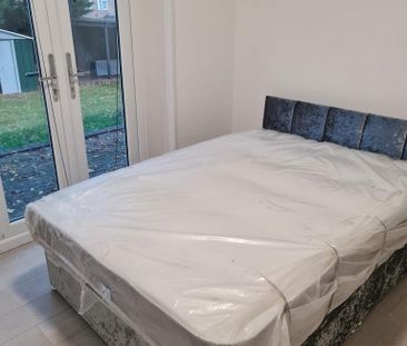 3 bedroom house share to rent - Photo 1