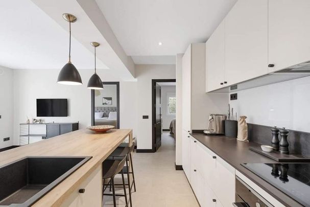 Luxury Apartment for rent in Nueva Andalucia, Spain - Photo 1