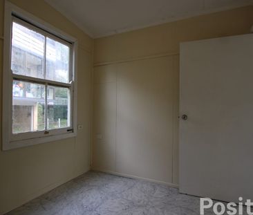 TWO BED TWO STUDY! - Photo 3