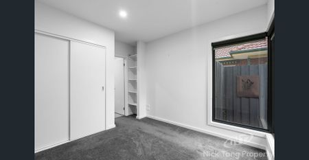 Convenient And Modern Comfort Near Northland - Photo 5
