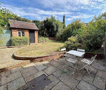 2 bedroom terraced house to rent - Photo 1