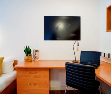 Platinum Plus Studio - Photo 5