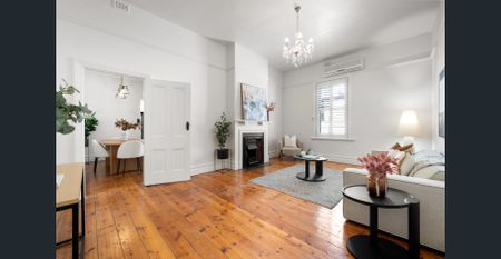 Charming Maisonette Fresh from Vogue-Style Makeover - Photo 3