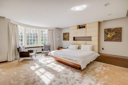 6 Bedroom Detached House To Let - Photo 5
