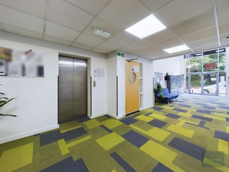 Central Park Towers, 28 Central Park Avenue, Plymouth, Devon, PL4 - Photo 2