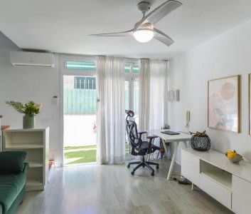 Renovated and centrally located duplex in San Fernando de Maspalomas - Photo 1