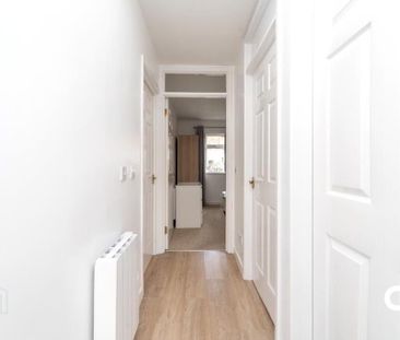 Apartment 1 Marlborough Court, Belfast, BT9 7EF - Photo 2